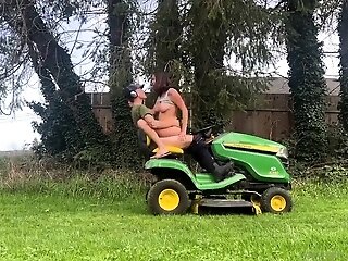 Horny Wifey Taking Hubby's Fuckpole For Wild Rail Outside